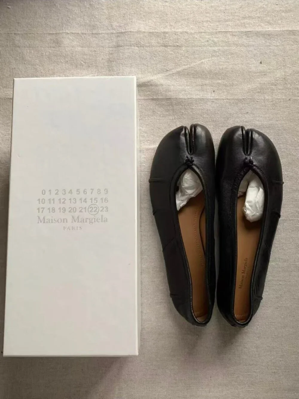 Maison Margiela Black Leather Tabi Split‑Toe Flats